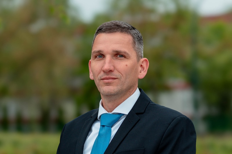 Mérten János