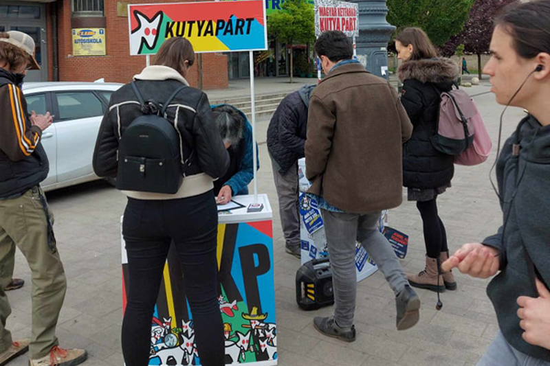 Elég ajánlást gyűjtötték össze Miskolcon. Forrás: MKKP Miskolc Facebook oldala.
