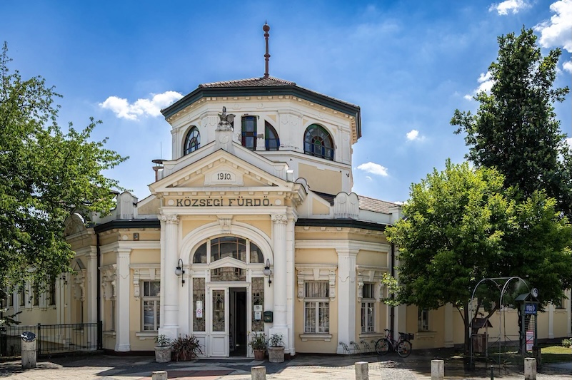 Szerencsi Fürdő & Wellnessház